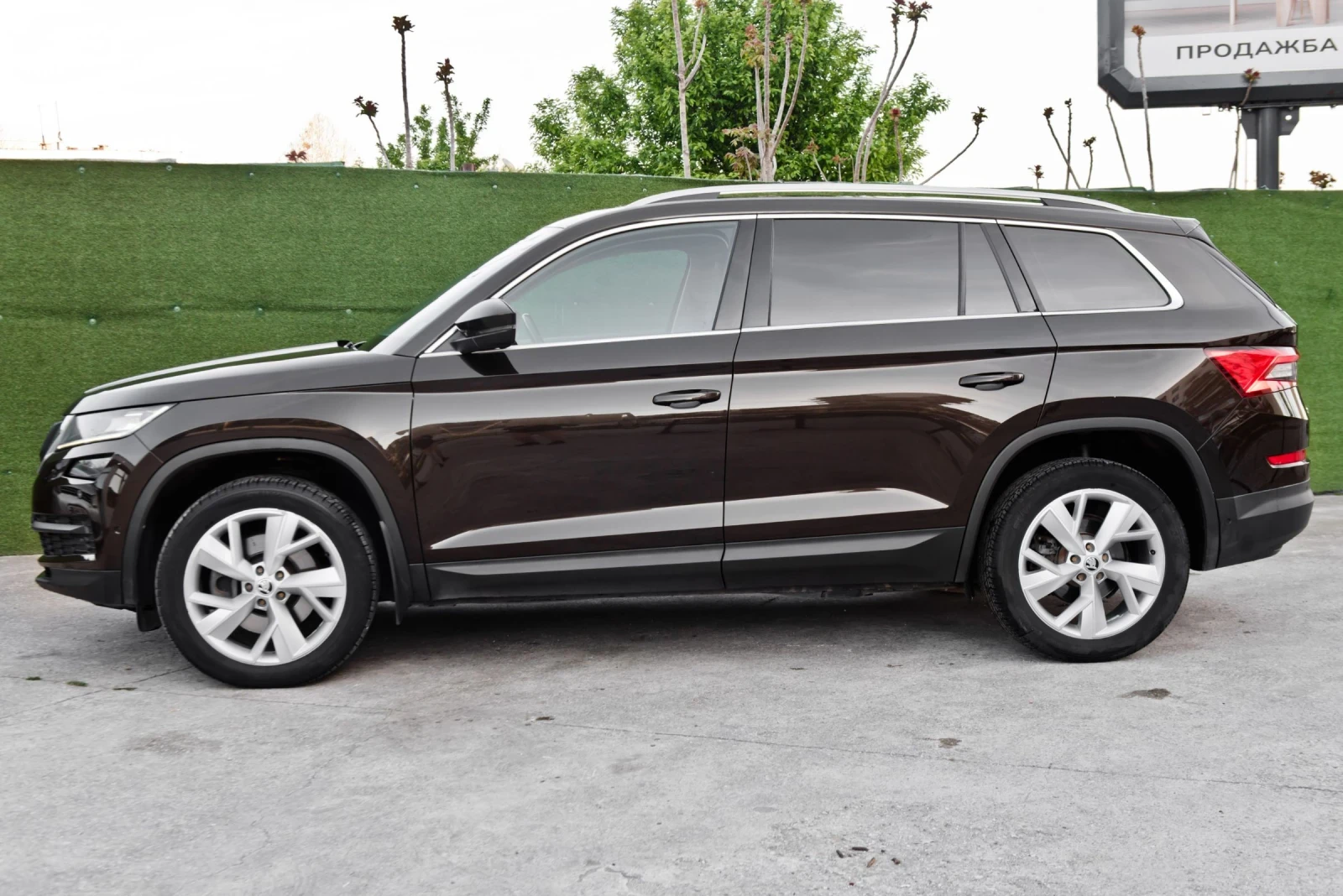Skoda Kodiaq 2.0 TDI DSG 4x4, снимка 5 - Автомобили и джипове - 54399690