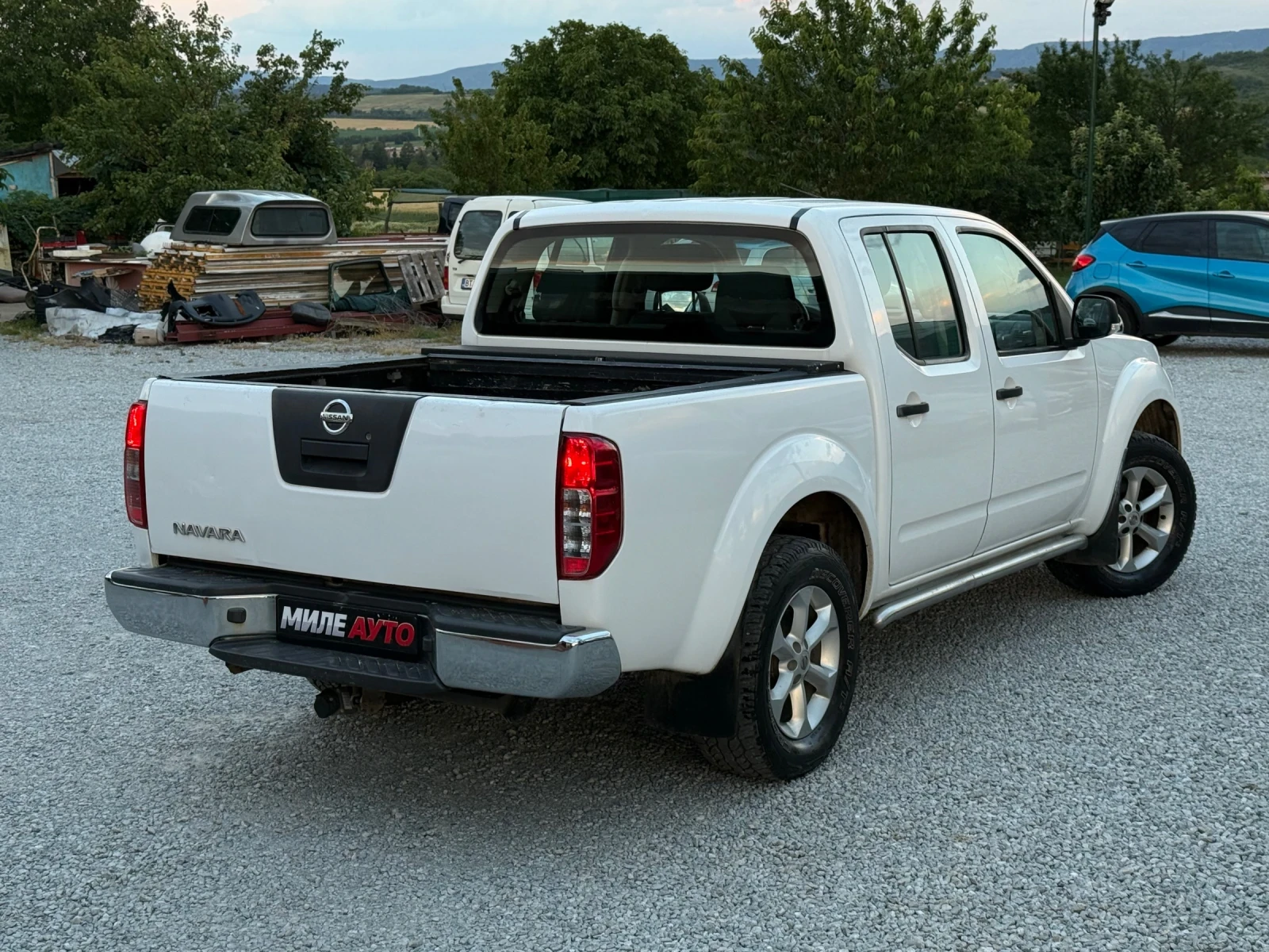 Nissan Navara 2.5 TD ЩОРА ! ПОДГРЕВ ! БЕЗ ИЗГНИЛО ! , снимка 3 - Автомобили и джипове - 54955626