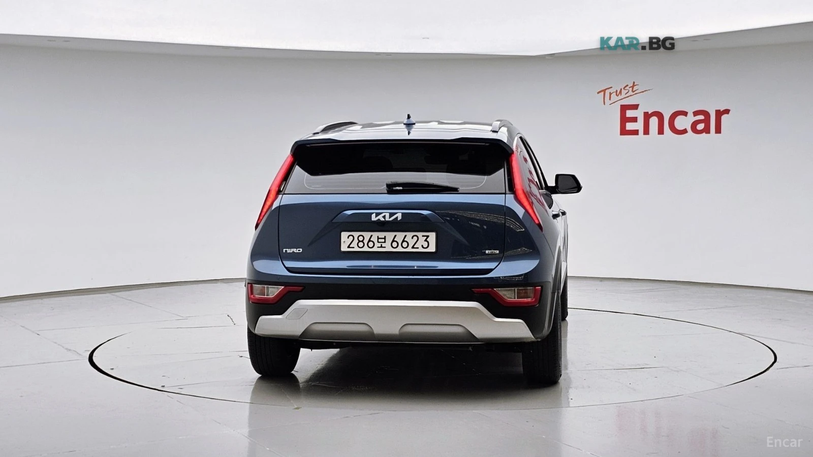 Kia Niro ПОДГРЕВ* КАМЕРА* DIGITAL* СЛЕДЕНЕ НА ЛЕНТИ, снимка 4 - Автомобили и джипове - 55167566