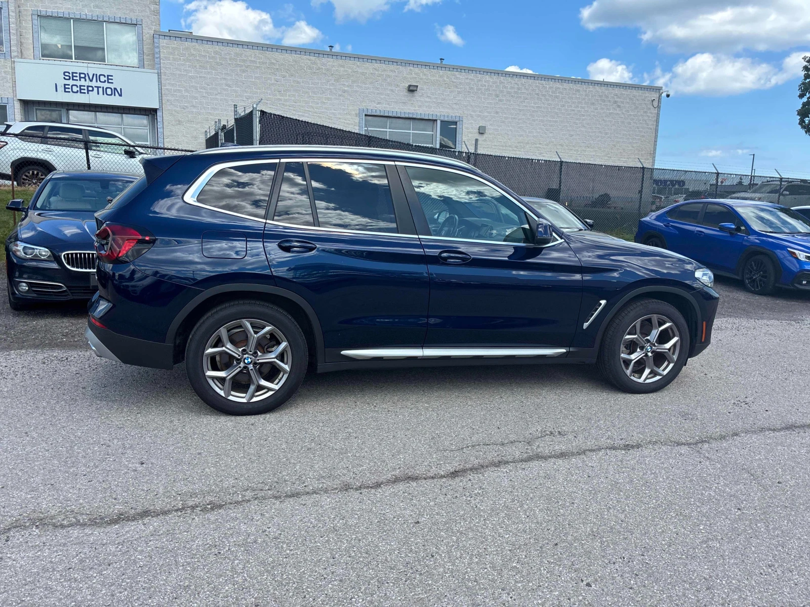 BMW X3 xDrive30i | Panorama | Adaptive LED | Driving Assi, снимка 3 - Автомобили и джипове - 55845787