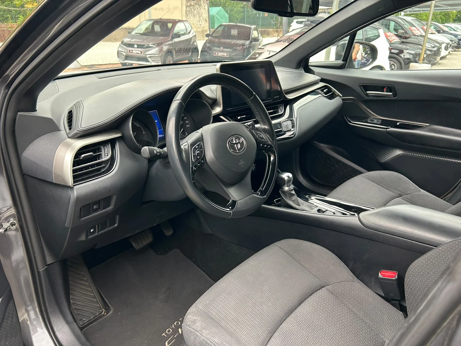 Toyota C-HR C-HR 1.8 Hybrid 122 �.�. e-CVT | Mobile.bg � ����������� 7