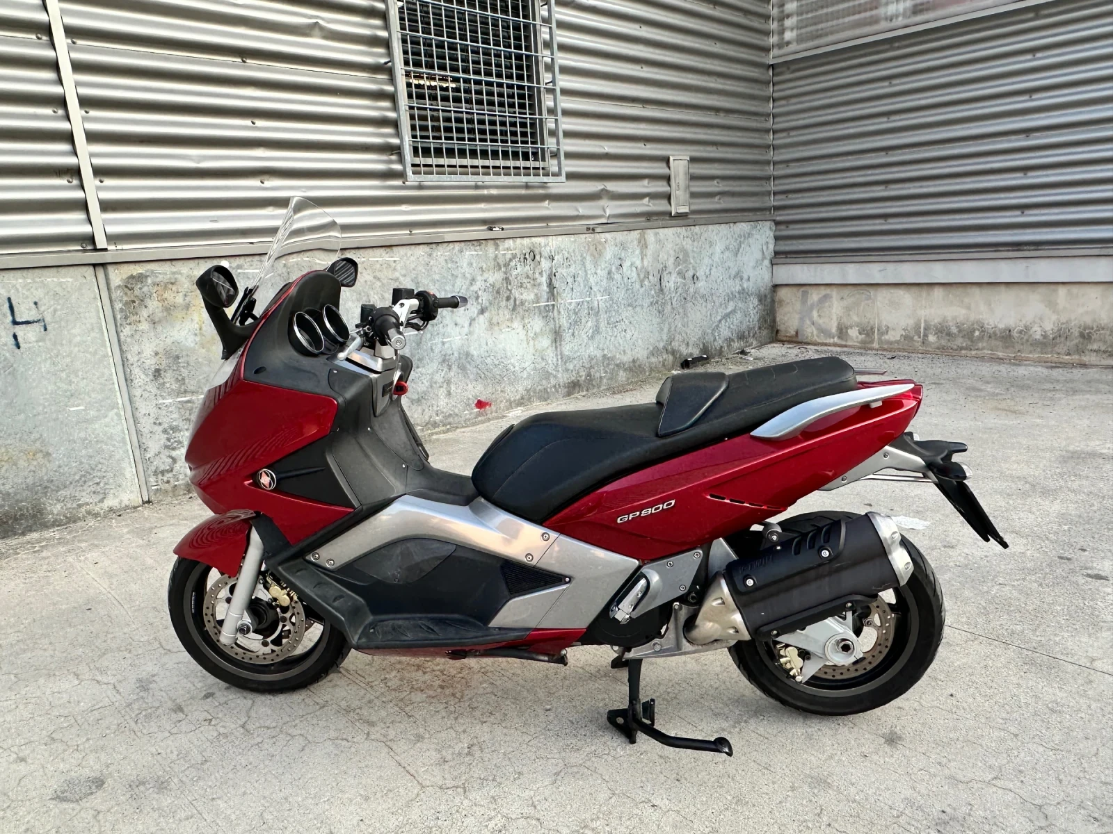Gilera GP 839-41.466КМ.- РЕГИСТРИРАН-ОБСЛУЖЕН!, снимка 8 - Мотоциклети и мототехника - 55327033