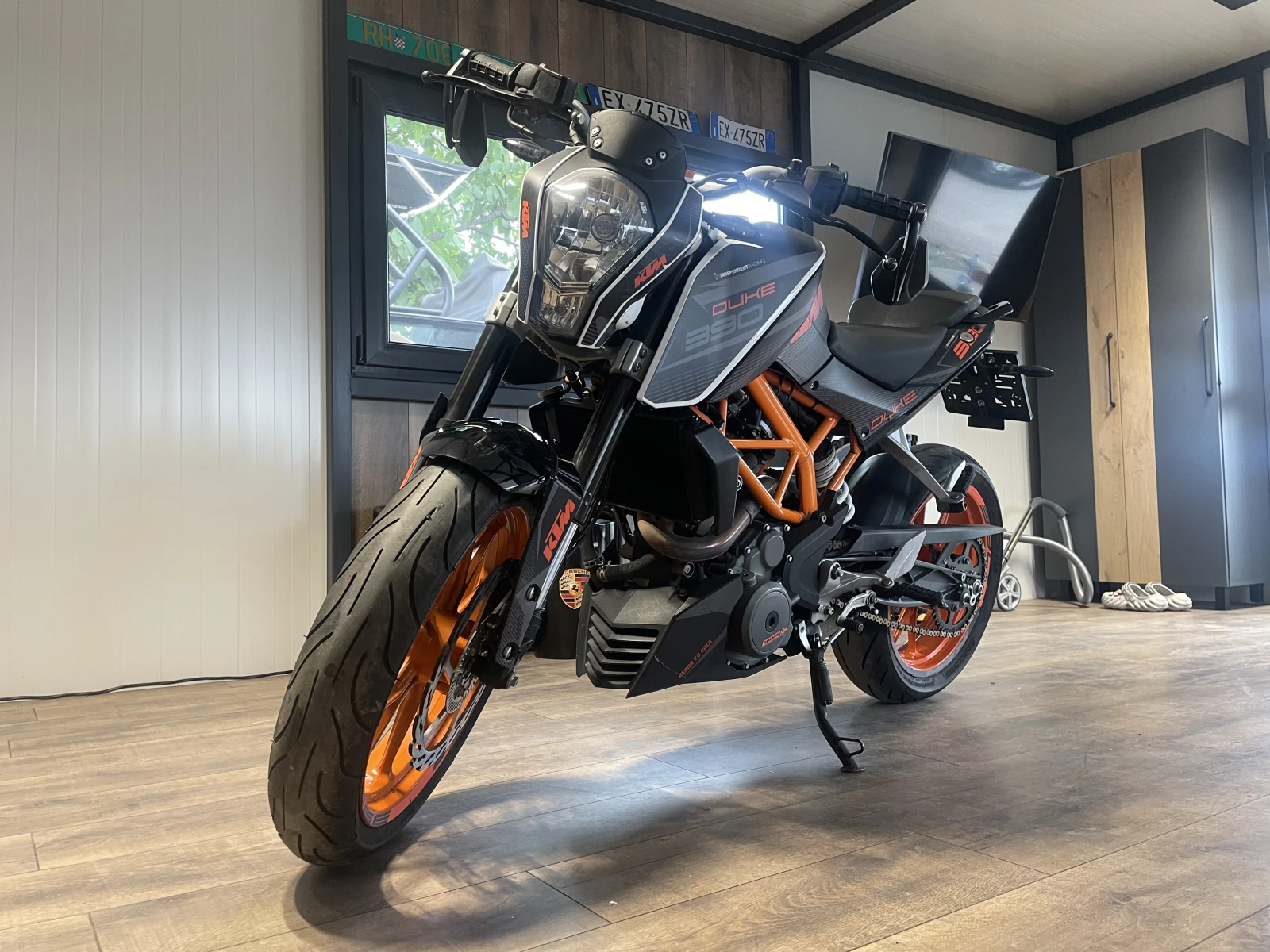Ktm Duke 390 ABS, снимка 2 - Мотоциклети и мототехника - 55357385