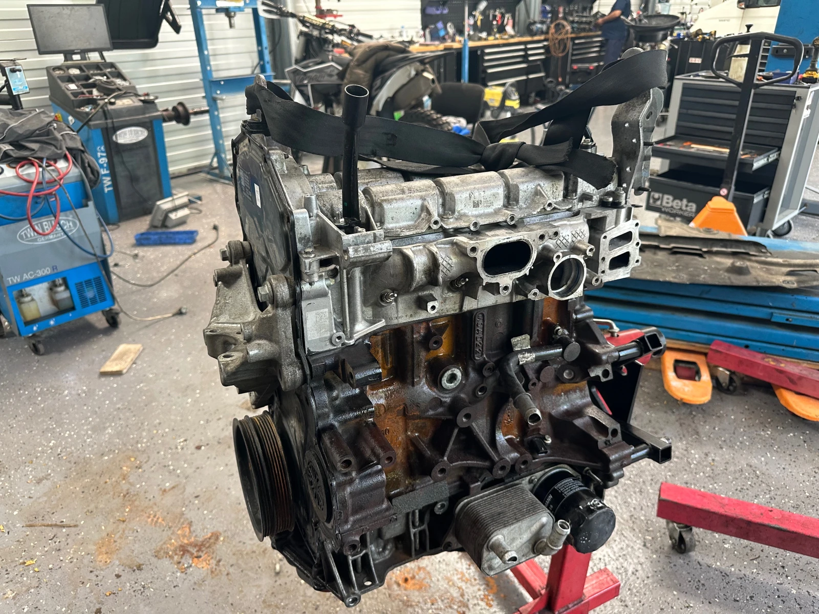BJFA Продавам двигател за Ford transit 2.0Ecoblue, снимка 2 - Части - 55299255