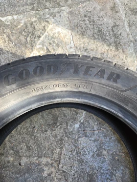 Гуми Зимни 215/60R17, снимка 3 - Гуми и джанти - 52113065