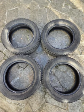 Гуми Зимни 215/60R17