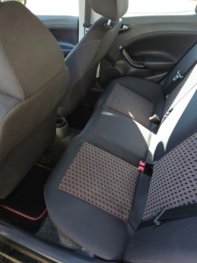Seat Ibiza, снимка 6 - Автомобили и джипове - 45496070