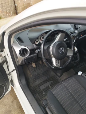 Обява за продажба на Mazda 2 1.4hdi ~5 700 лв. - изображение 2 | Auto.bg Обява за продажба на Mazda 2 1.4hdi ~5 700 лв. - изображение 2