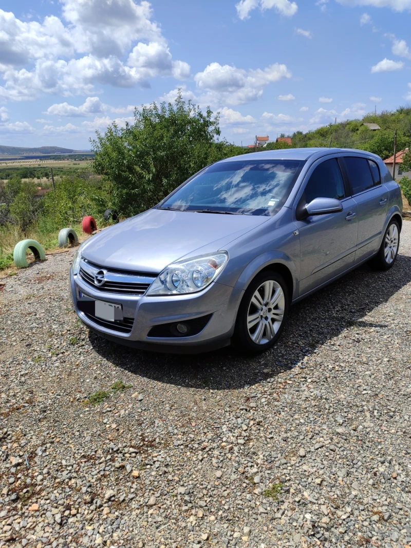 Opel Astra, снимка 1 - Автомобили и джипове - 47558117