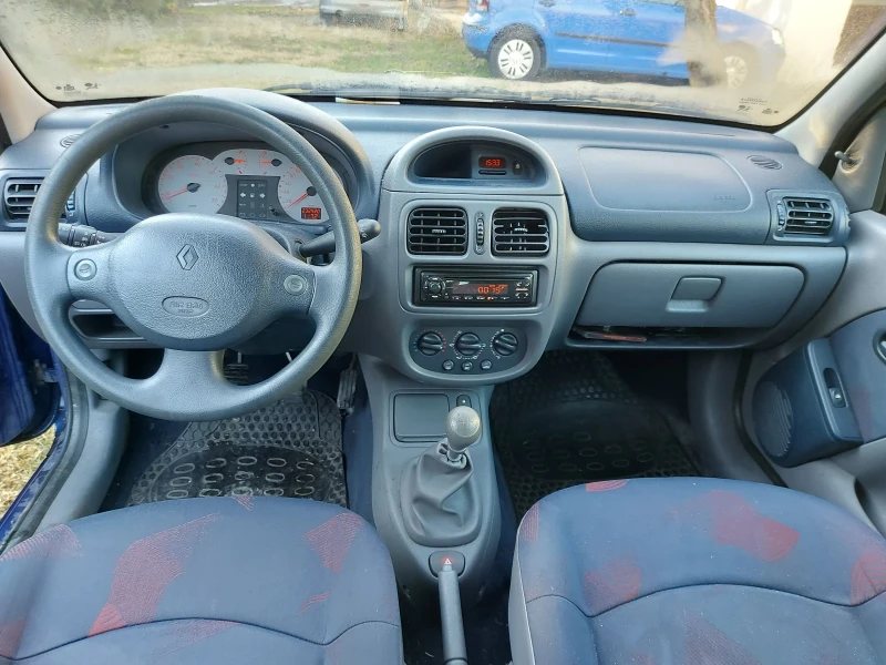 Renault Clio 1.2 60к.с, снимка 9 - Автомобили и джипове - 48430914