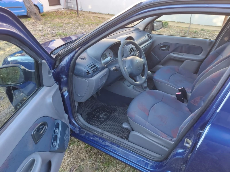 Renault Clio 1.2 60к.с, снимка 10 - Автомобили и джипове - 48430914