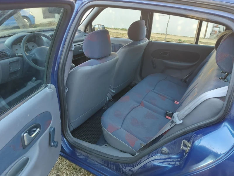 Renault Clio 1.2 60к.с, снимка 11 - Автомобили и джипове - 48430914