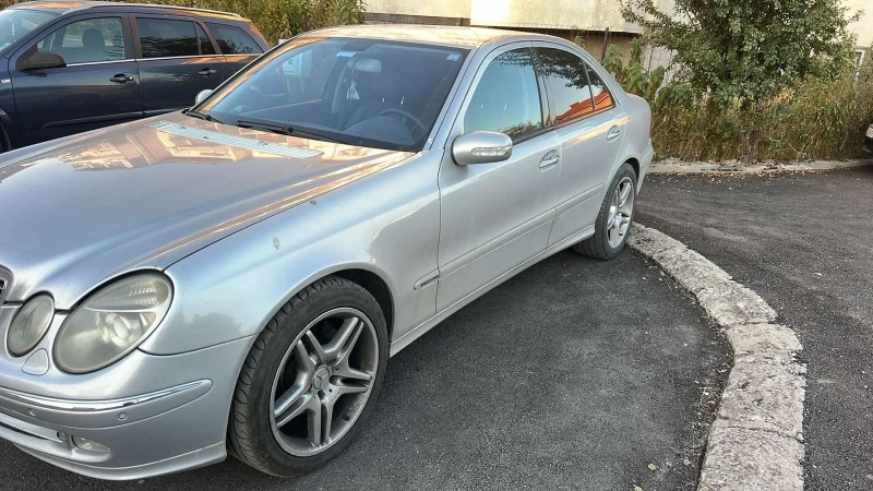 Mercedes-Benz E 500, снимка 2 - Автомобили и джипове - 48501321