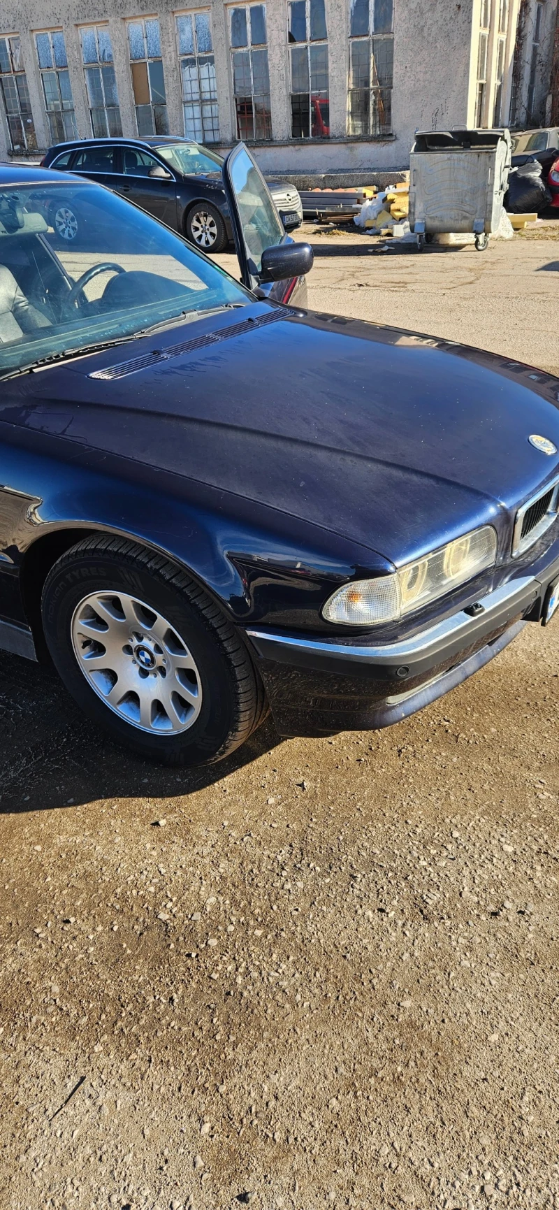 BMW 750, снимка 1 - Автомобили и джипове - 48634095