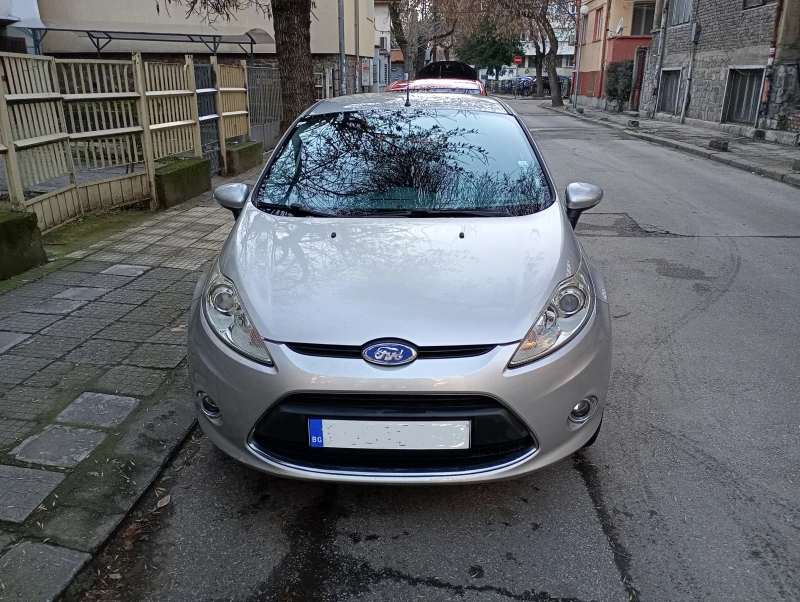 Ford Fiesta 1.4i GAZ Titanium, снимка 7 - Автомобили и джипове - 48757156