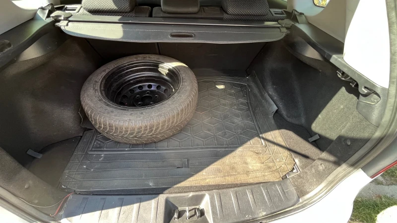 Hyundai I30, снимка 11 - Автомобили и джипове - 52028301