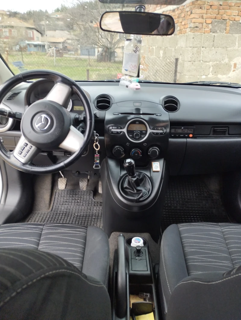 Mazda 2 1.4hdi, снимка 5 - Автомобили и джипове - 52249940