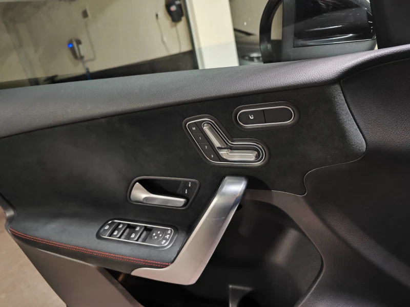 Mercedes-Benz A 200 AMG , снимка 11 - Автомобили и джипове - 52604340