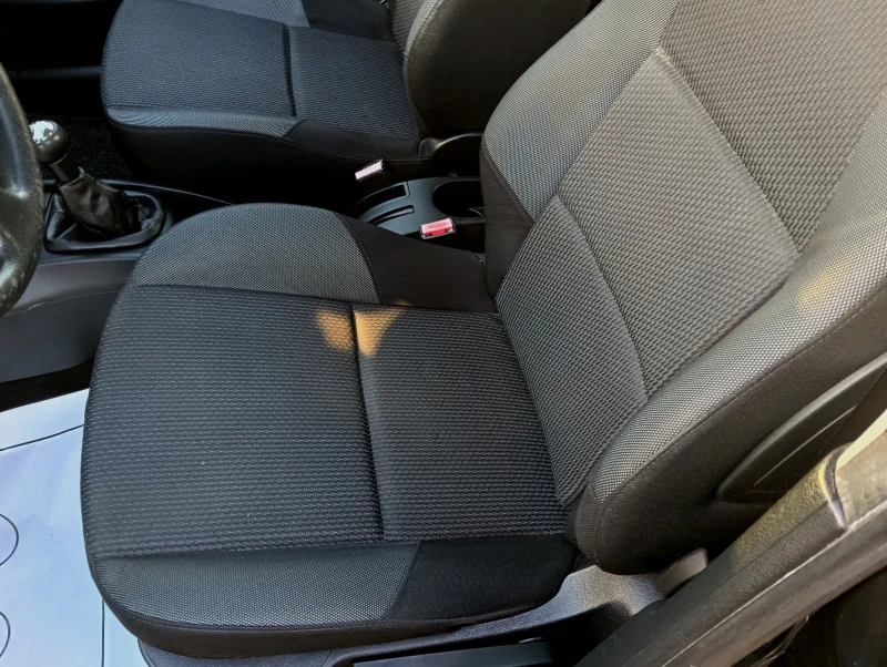 Peugeot 207 1.4i, снимка 9 - Автомобили и джипове - 52816129