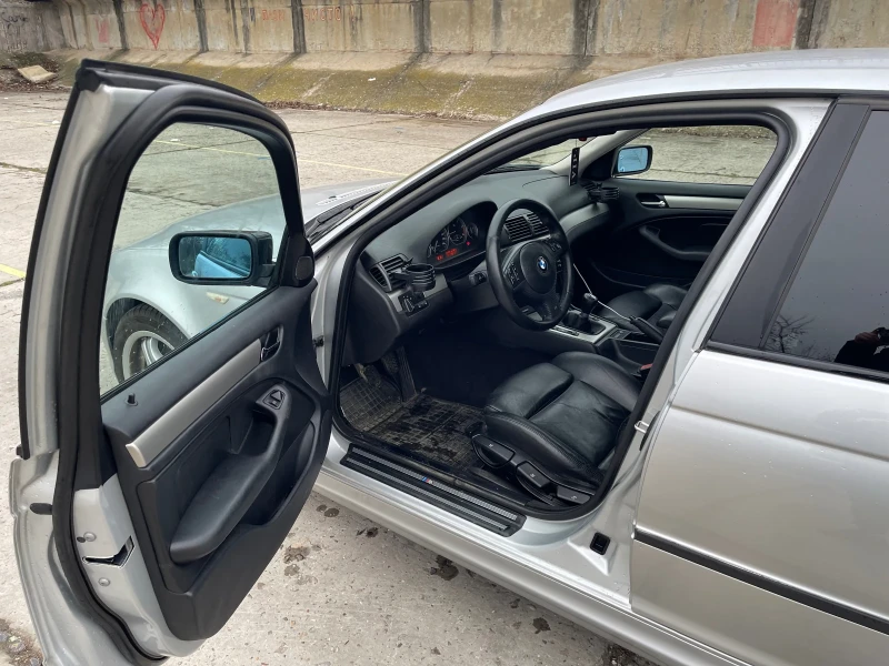 BMW 330, снимка 13 - Автомобили и джипове - 52917932