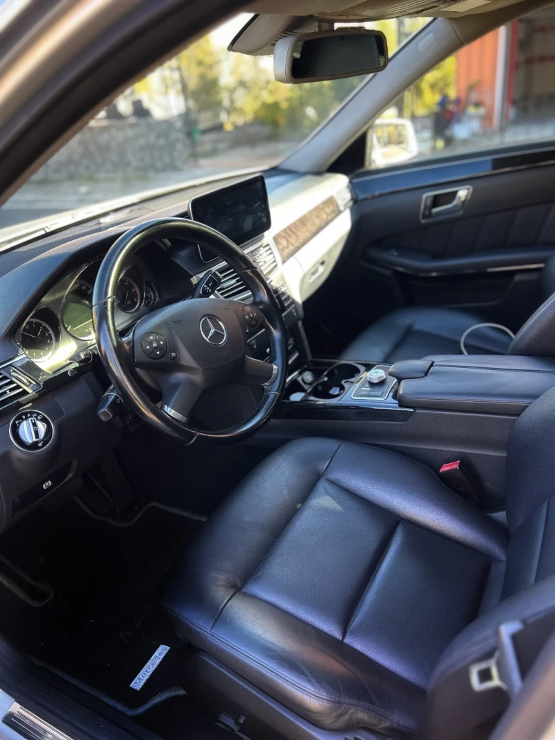 Mercedes-Benz E 350, снимка 7 - Автомобили и джипове - 52960746