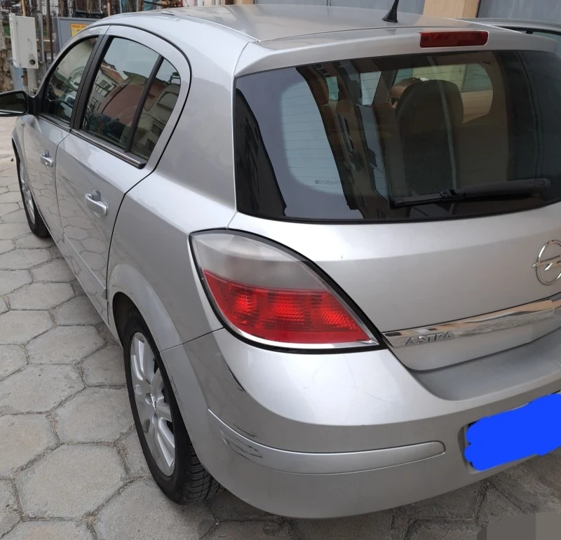 Opel Astra 1.6 - 105кс Хечбек , снимка 1 - Автомобили и джипове - 47890328