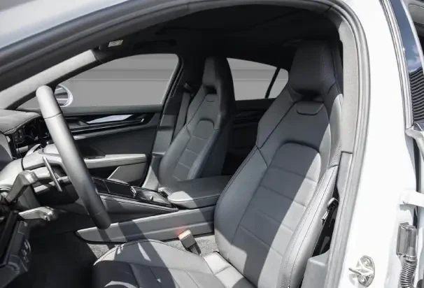 Porsche Panamera 4 S E-Hybrid = Air Suspension = Гаранция, снимка 6 - Автомобили и джипове - 54046281