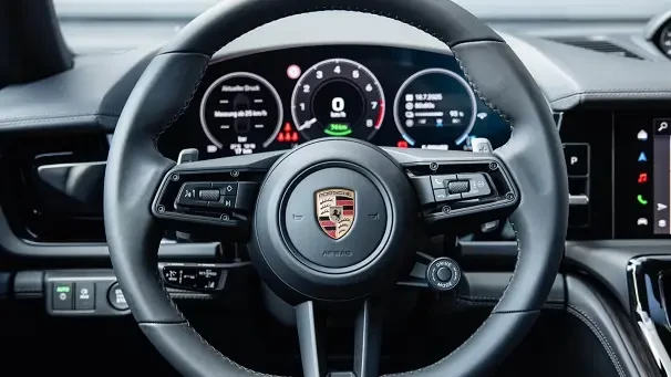 Porsche Panamera 4 S E-Hybrid = Air Suspension = Гаранция, снимка 8 - Автомобили и джипове - 54046281