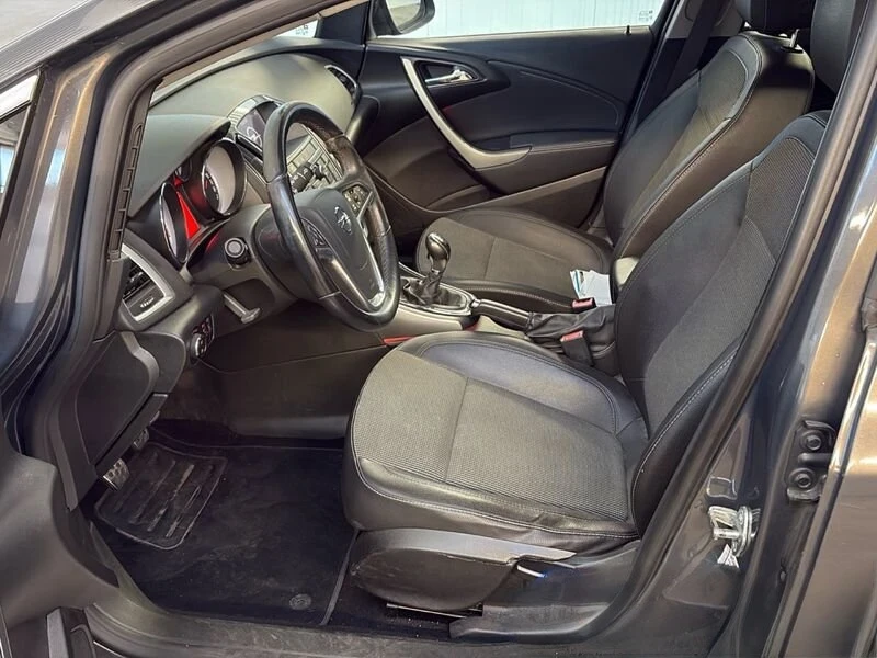 Opel Astra * 1.4T* LPG* Facelift* Cosmo* , снимка 5 - Автомобили и джипове - 55089054
