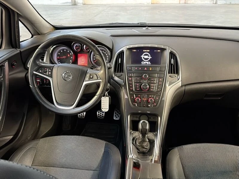 Opel Astra * 1.4T* LPG* Facelift* Cosmo* , снимка 6 - Автомобили и джипове - 55089054