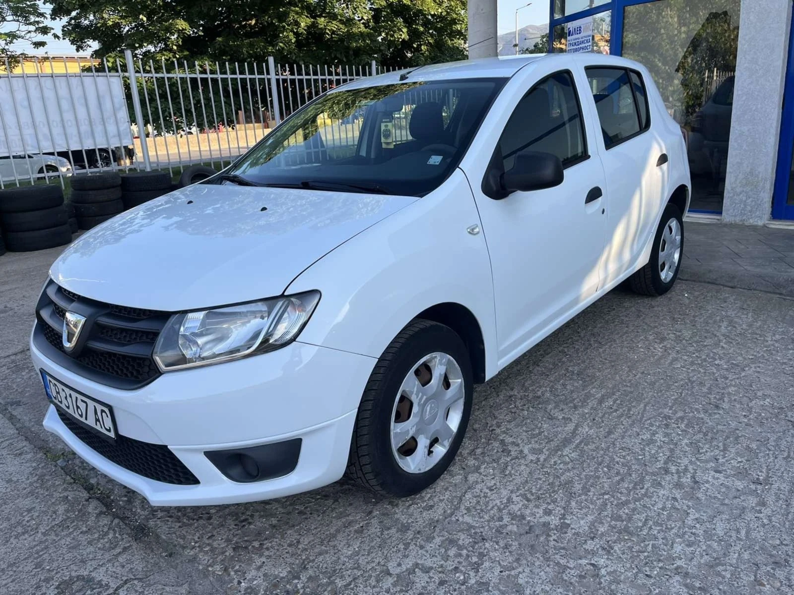 Dacia Sandero 1.2I EURO6 - изображение 5