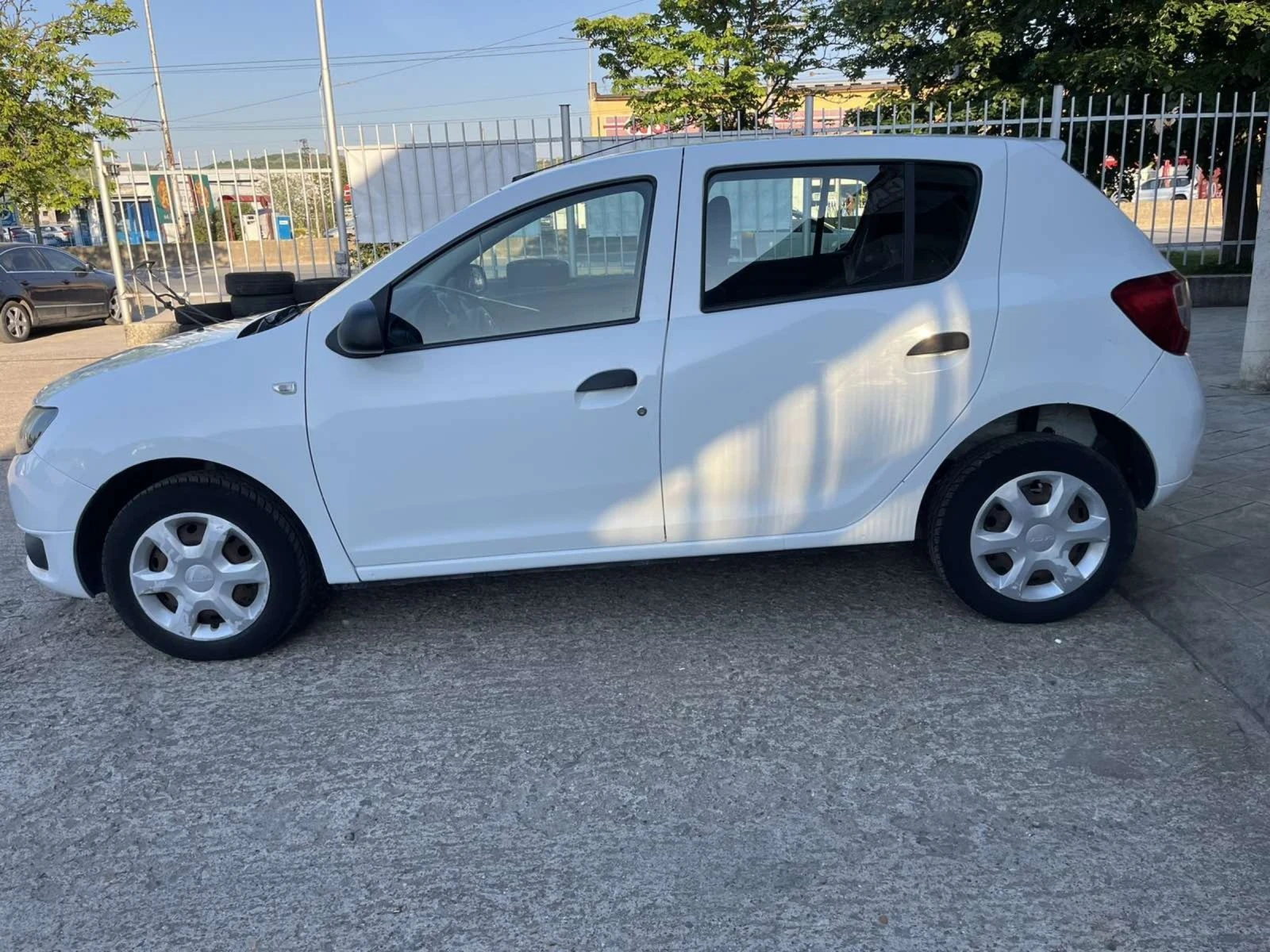 Dacia Sandero 1.2I EURO6 - изображение 6