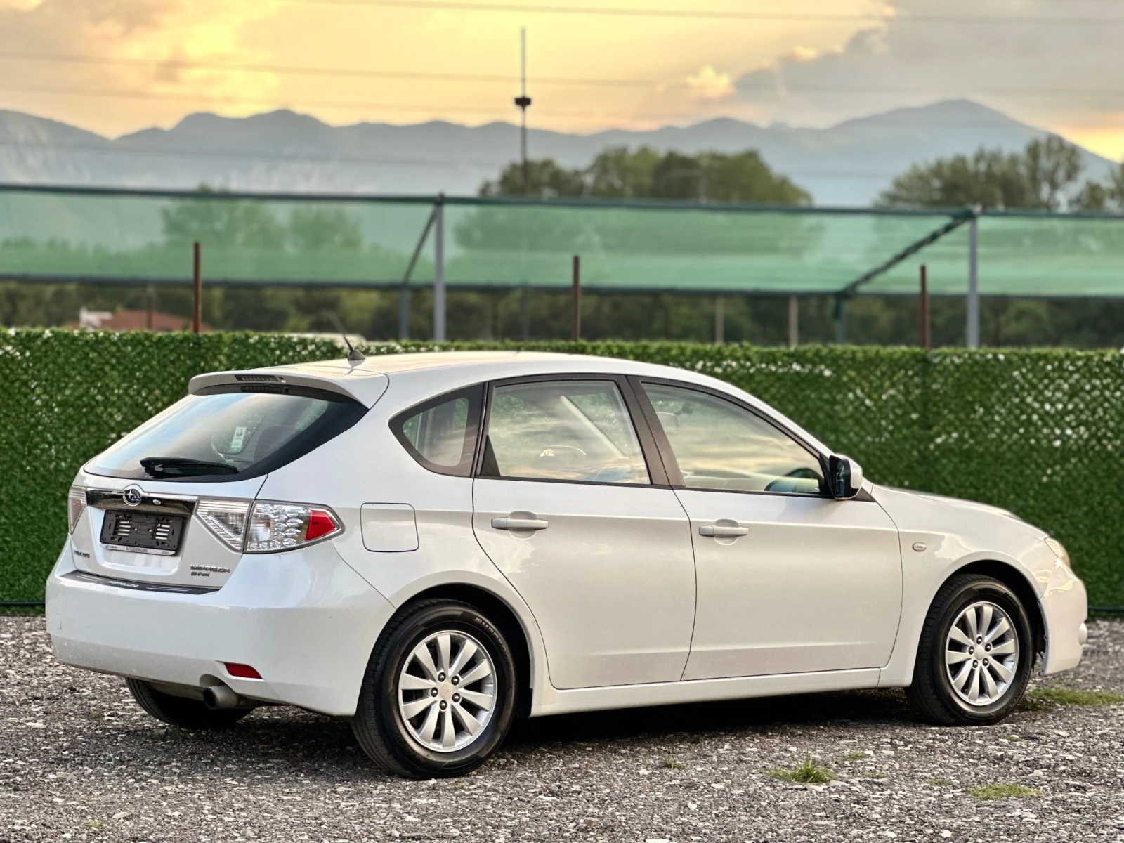 Subaru Impreza 1.5i LPG ИТАЛИЯ - изображение 5