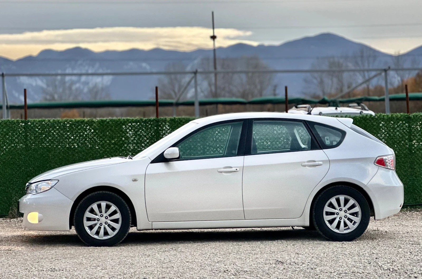 Subaru Impreza 1.5i LPG ИТАЛИЯ - изображение 4