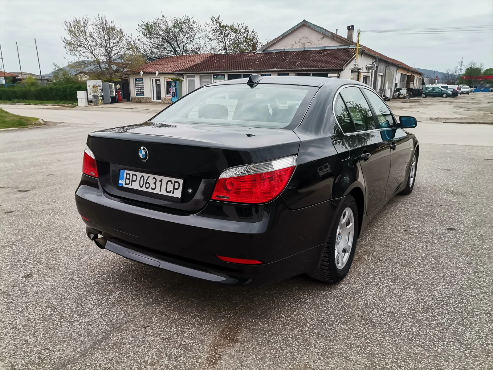 BMW 520 163к.с - изображение 6