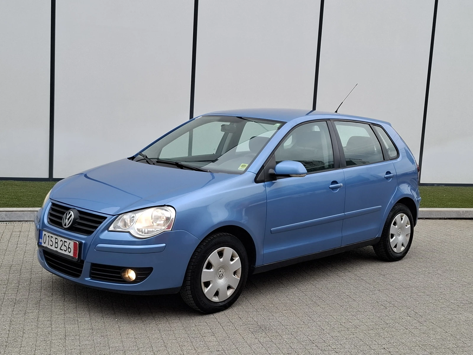VW Polo 1.4i* (80кс)* FACELIFT* * НОВ ВНОС* *  - изображение 4