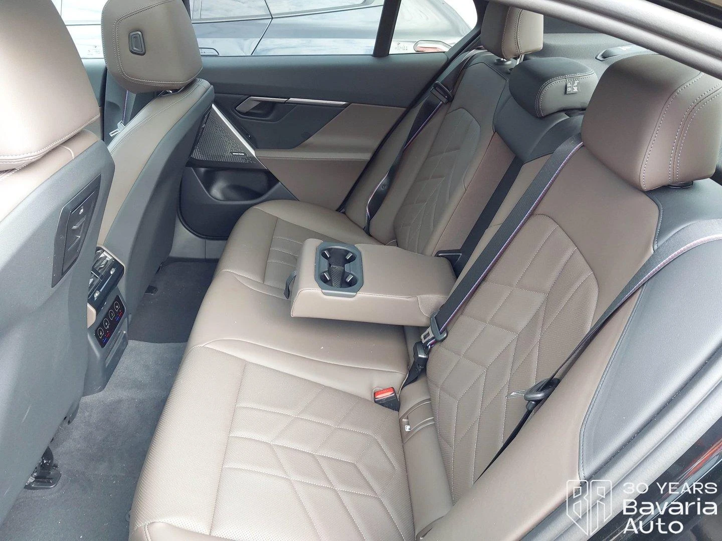 BMW 520 i M Sport Paket - изображение 8
