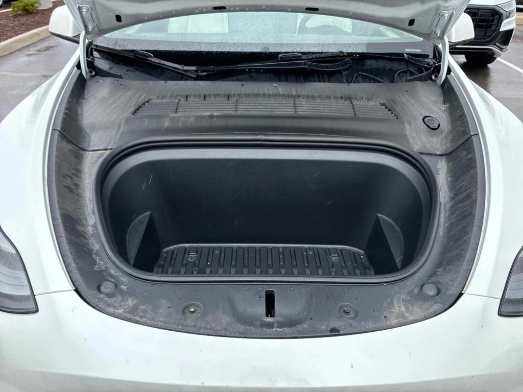 Tesla Model Y * Long Range * CARFAX * ��� ������������ ������ | Mobile.bg � ����������� 12