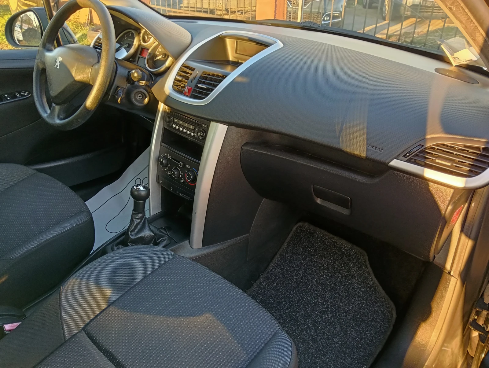 Peugeot 207 1.4i | Mobile.bg � ����������� 11