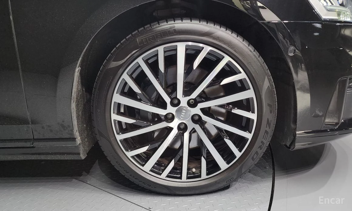 Audi A8  - изображение 5