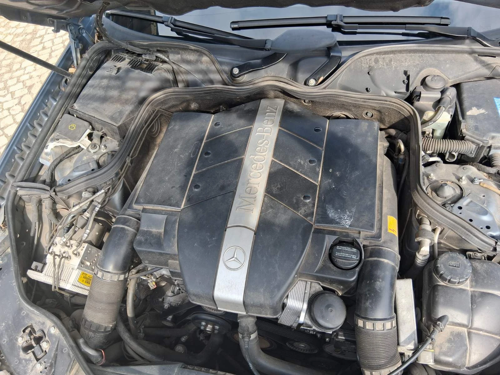 Mercedes-Benz E 240 LPG, снимка 14 - Автомобили и джипове - 53803582