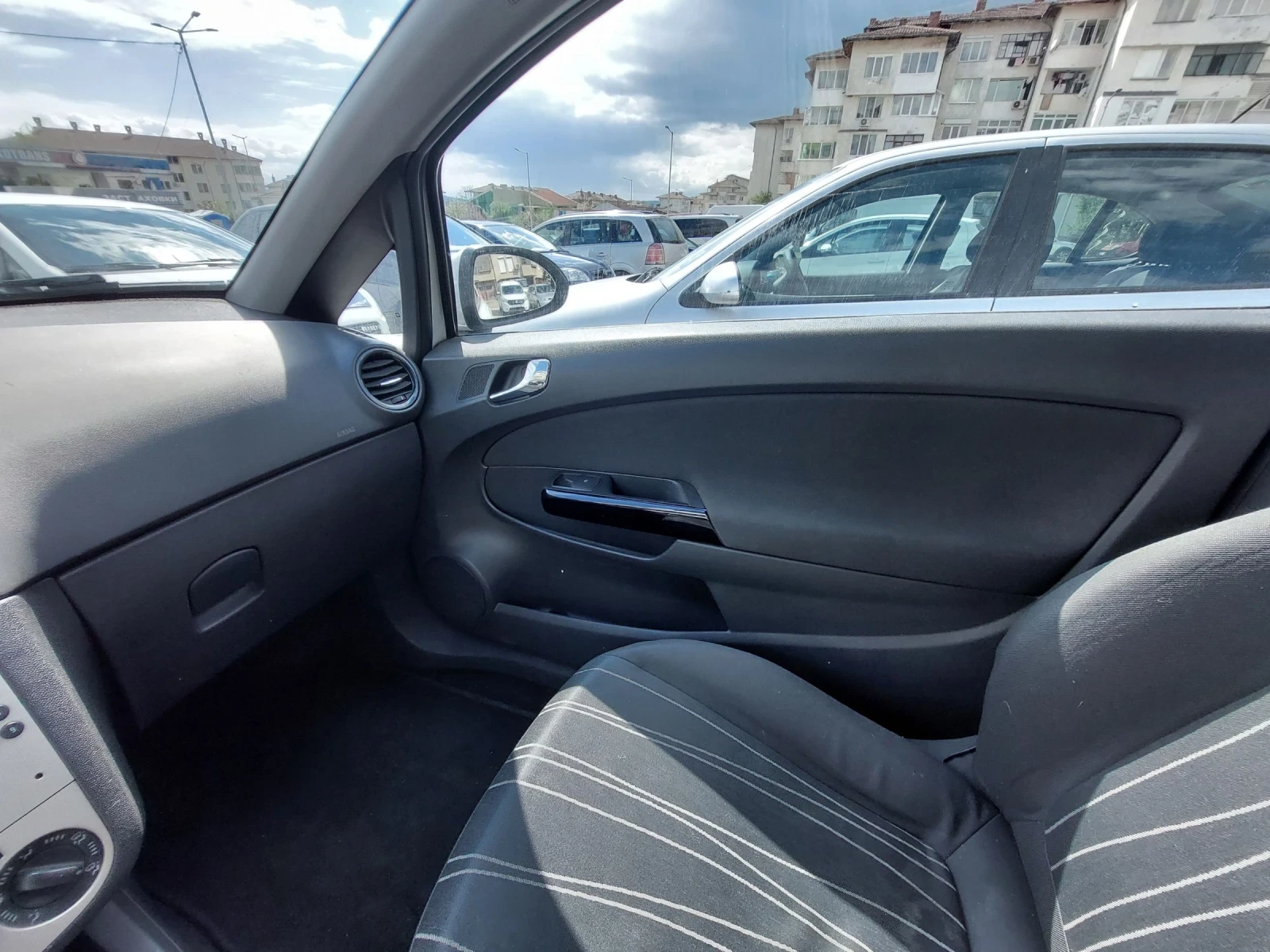 Opel Corsa, снимка 10 - Автомобили и джипове - 53874083