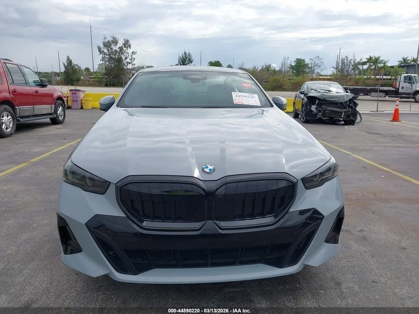 BMW 540 3.0l I xDrive, снимка 13 - Автомобили и джипове - 53909162