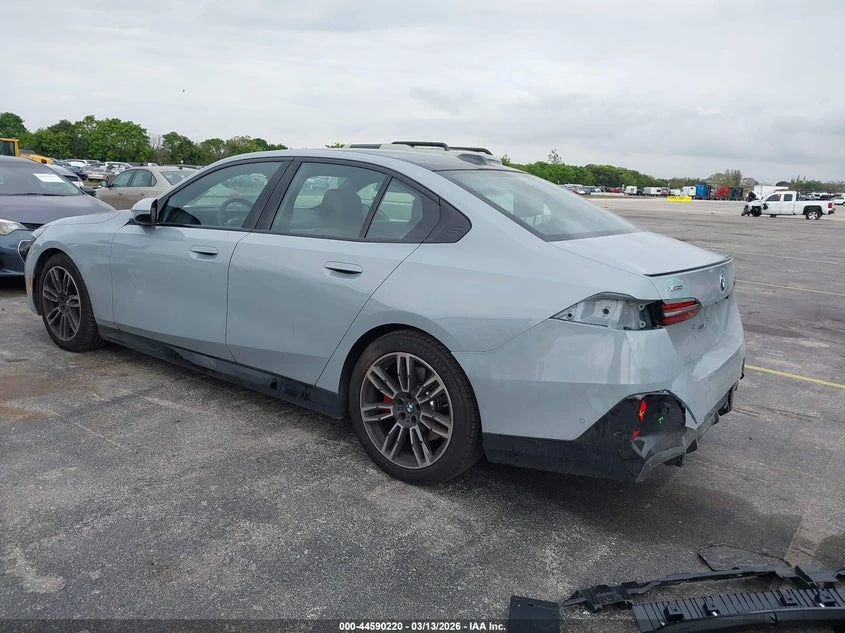 BMW 540 3.0l I xDrive, снимка 3 - Автомобили и джипове - 53909162