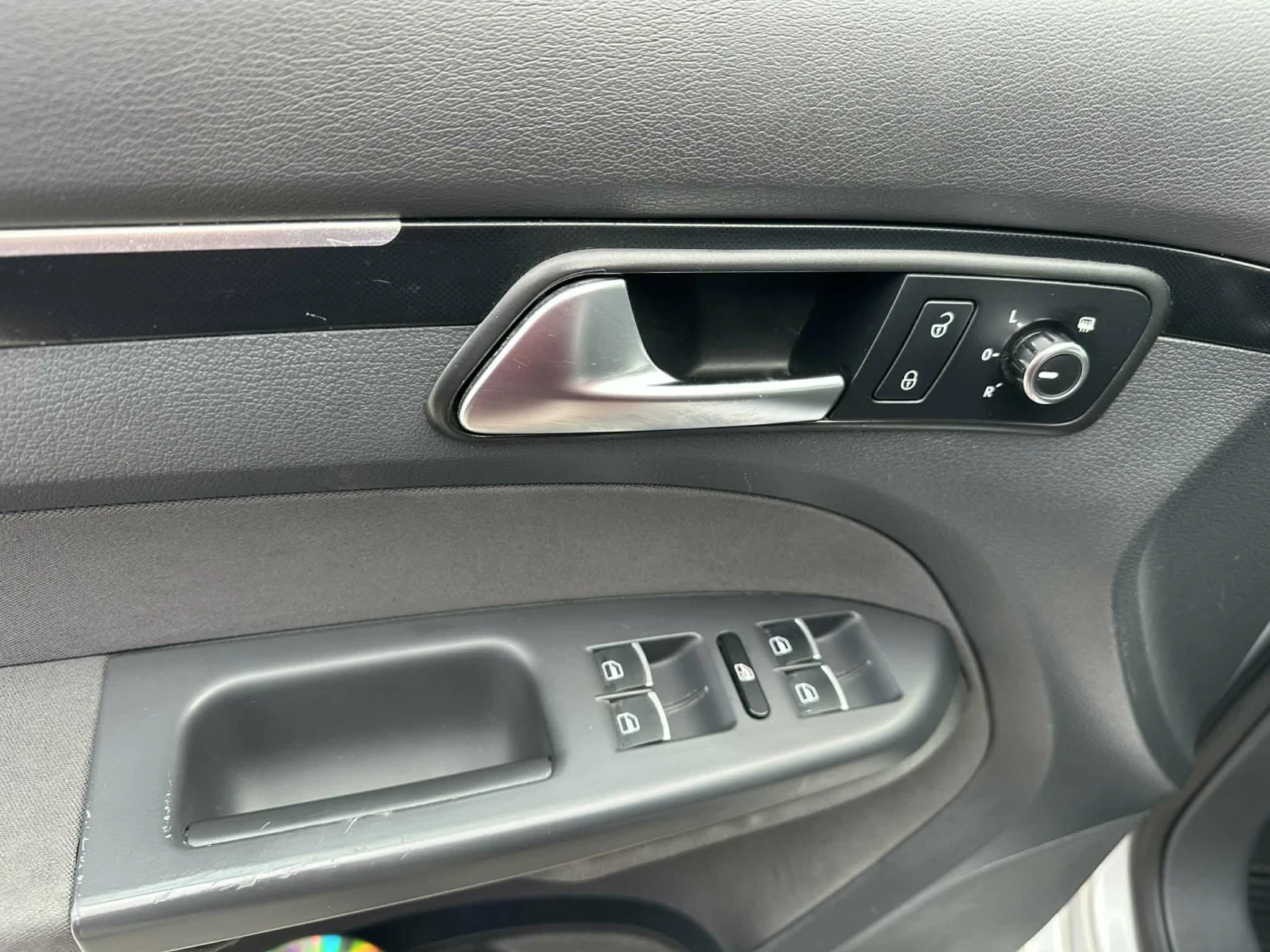 VW Touran, снимка 9 - Автомобили и джипове - 54151519