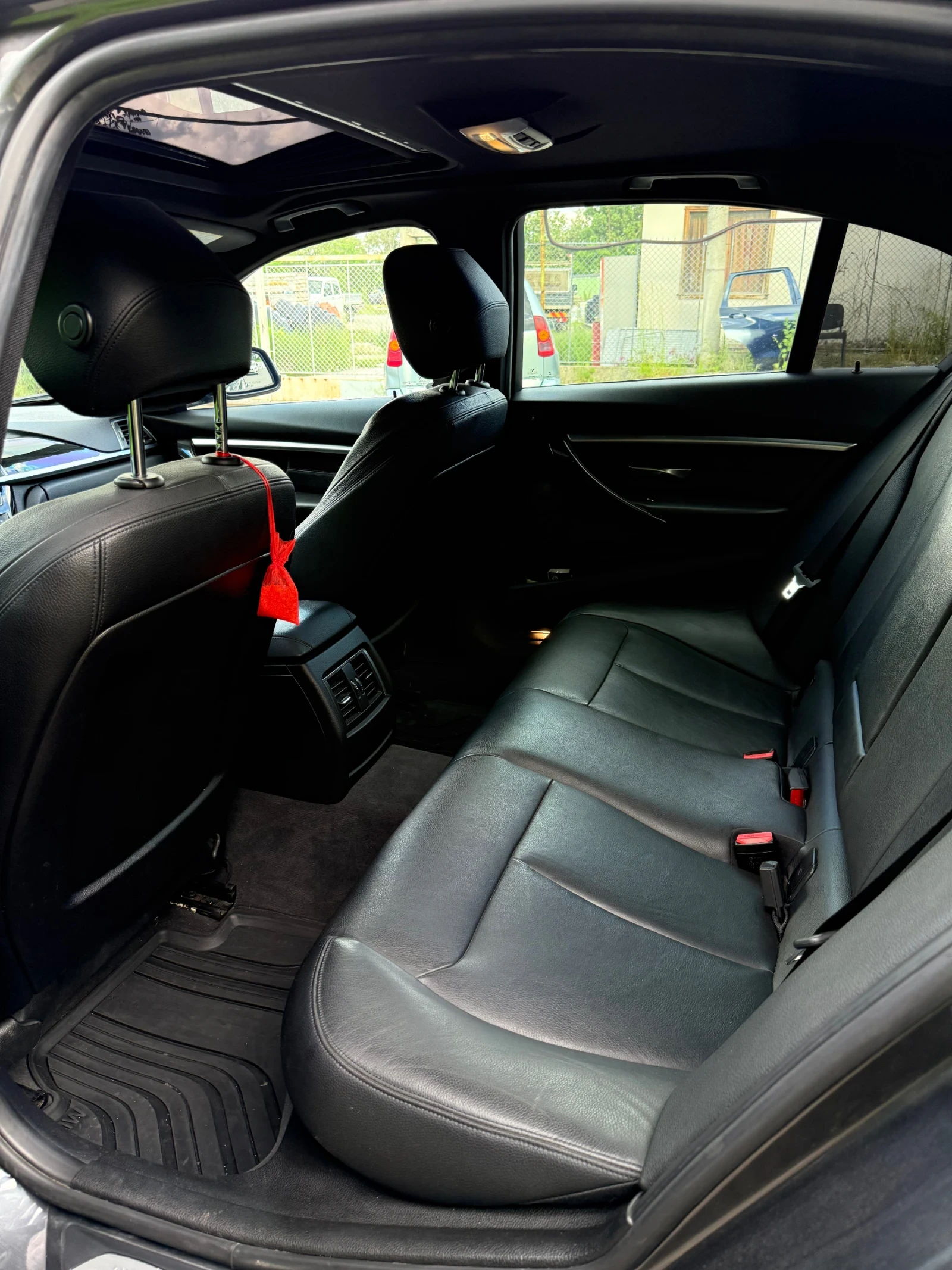 BMW 328 i xDrive, снимка 7 - Автомобили и джипове - 54742371