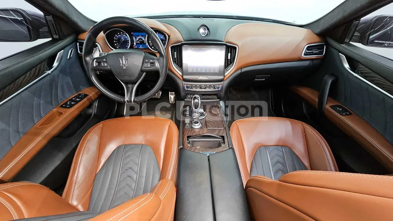 Maserati Ghibli 3.0| КАМЕРА| ОБДУХВАНЕ| DISTRONIC| ВКЛ.ТЕХНОТЕСТ, снимка 2 - Автомобили и джипове - 54779116