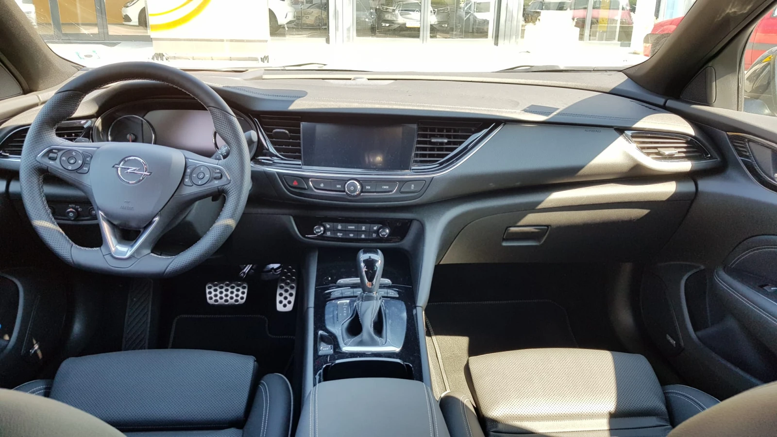 Opel Insignia 4x4, снимка 4 - Автомобили и джипове - 55013255