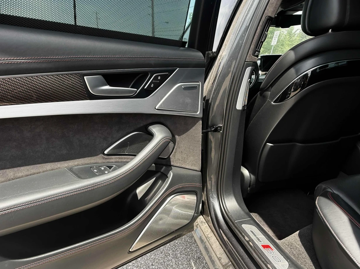 Audi S8 PLUS* CERAMIC* CARBON*  B&O* ���� ���� | Mobile.bg � ����������� 10