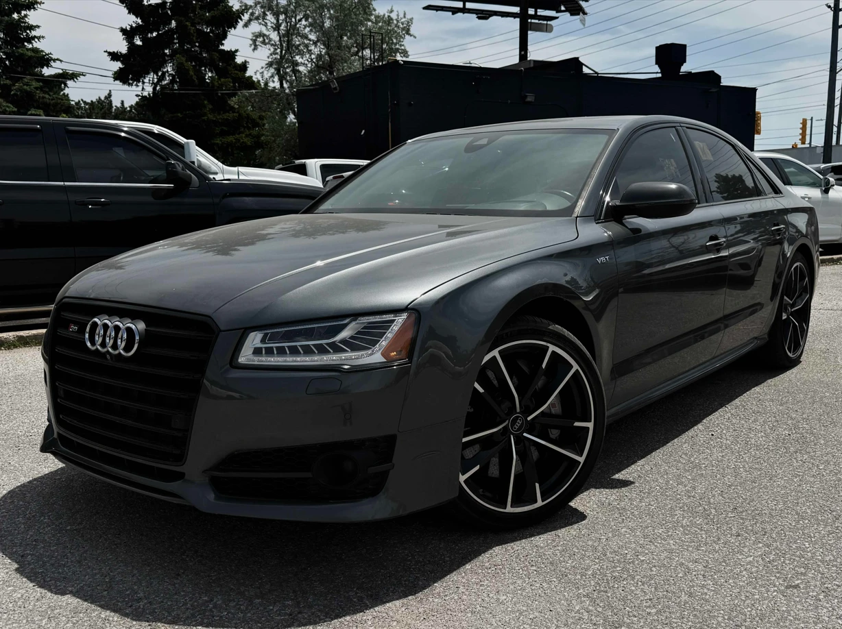 Audi S8 PLUS* CERAMIC* CARBON*  B&O* НЯМА НЯМА